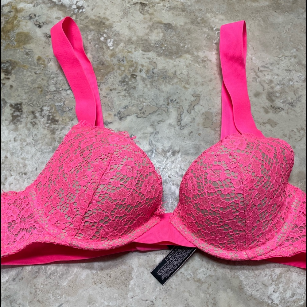 Victoria’s Secret padded bra